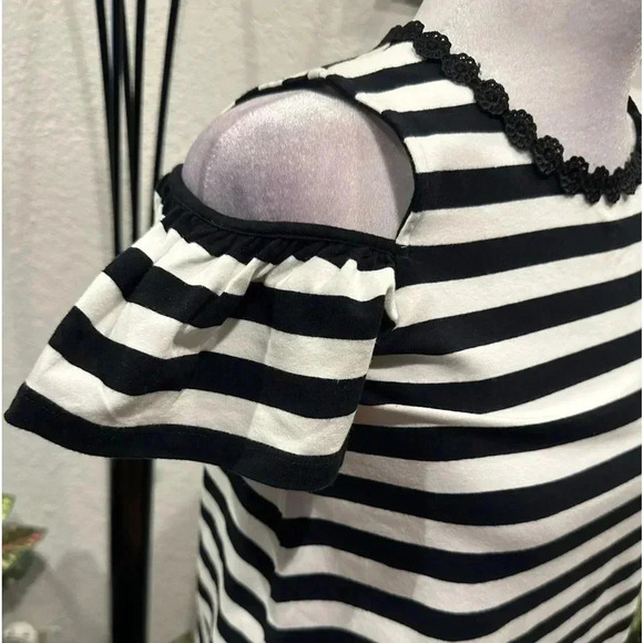 Kate Spade black/white stripe cold shoulder crop tops size 12 - Picture 5 of 11